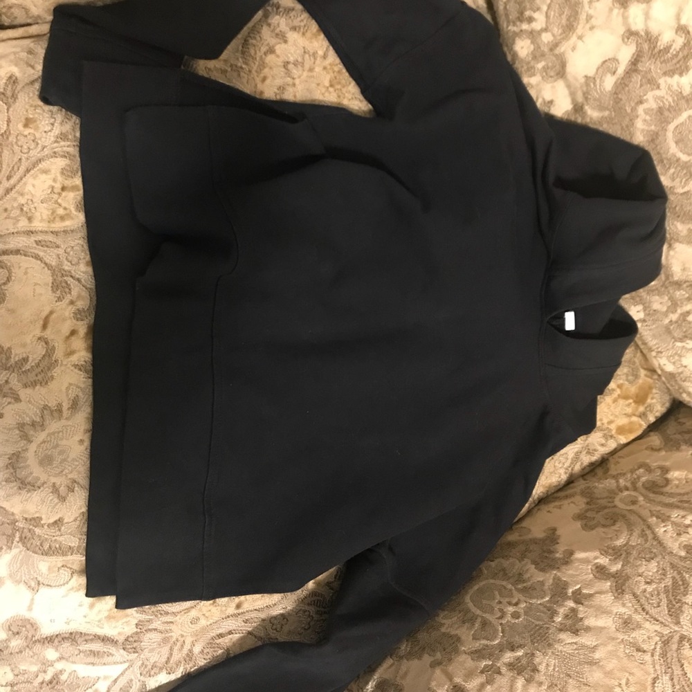 LULULEMON Cropped Sweatshirt